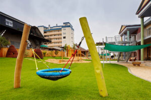 bionest außengelände schaukel