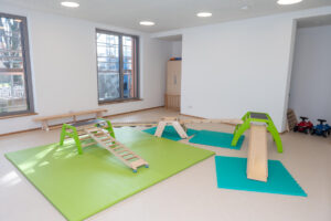 partou kita gartenstraße tübingen mehrzweckraum parcours balancetraining